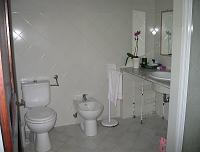 Inside The Cottage - The bathroom